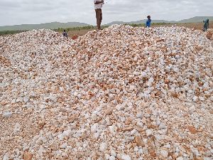 natural quartz lumps