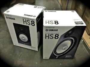 Yamaha HS8 Powered Studio Monitor Speaker