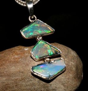 S171 Opal Pendant