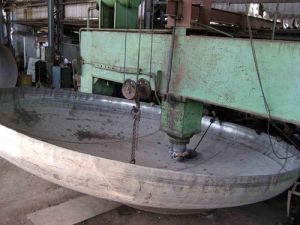 DISH END HYDRAULIC PRESS