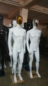 headless mannequin