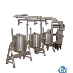 STEAM COOKING VESSELS WITH STEAM GENERATOR