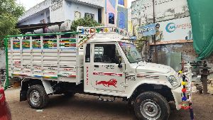 Mahindra body truck welding