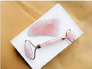 Rose Quartz Face Roller and Guasha