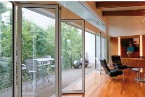 Aluminium folding door