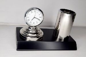 Table Clock Pen Stand