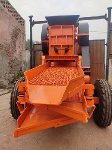 Mobile stone crusher