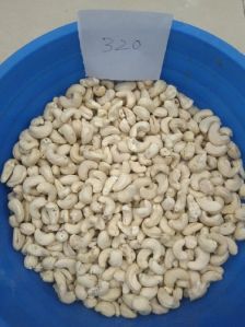 320 Scorched Cashew Nuts