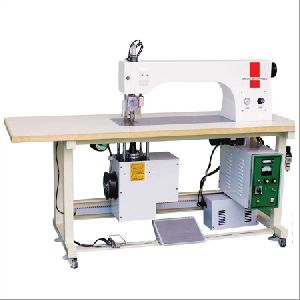 SPOT ULTRASONIC WELDING MACHINE