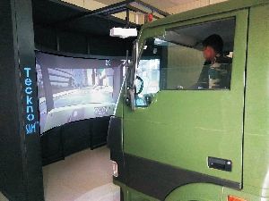 MILITARY VEHICLE SIMULATOR