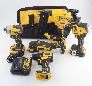 New DeWalt DCK594P2 20V MAX XR Brushless Cordless Lithium-Ion 5-Tool Combo kit