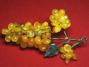 Yellow Onex Grapes