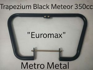 Euromax Trapezium Black Meteor Leg Guard