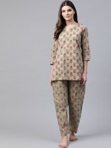 Ladies Printed Night Suit