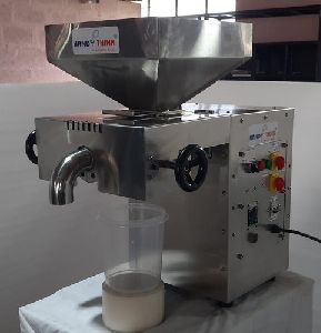 Mega Chekku Oil Extraction Machine