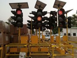 Portable traffic signal