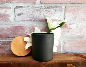 Black Matte Jar Candle with Wooden Lid