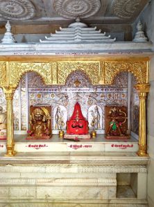 temple gold leafing work