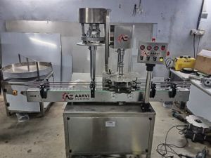 Screw Capping Machine