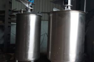 Powder mixing Tank