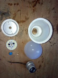 7 Watt LED Bulb Raw Material Plastic Body