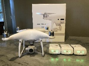 DJI Phantom 4 Pro V2.0 Drones