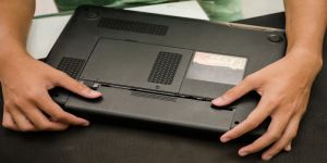 Laptop Battery Changing Services