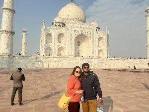 Sunrise Taj Mahal Tour From Delhi