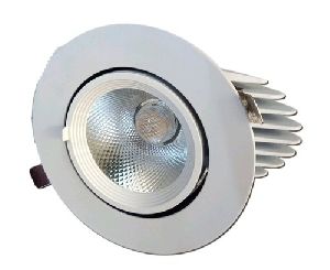 led zoom light