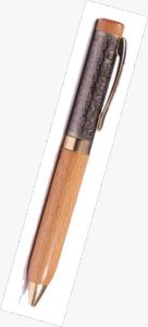 WOODEN PEN 05