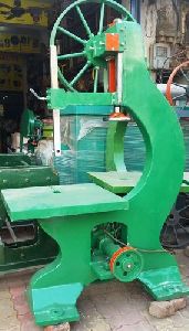 Bandsaw Machine