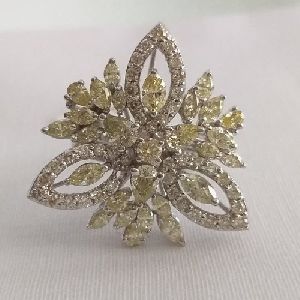 Ladies Cocktail Diamond Ring