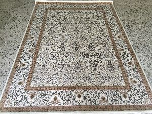 Hand Knotted Carpets