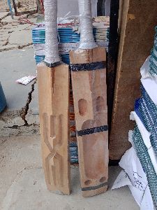 kashmiri Bat Market price 1800 lekin mere yaha 1100 me