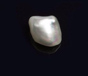 white pearl stone