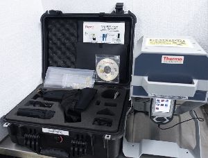 THERMO SCIENTIFIC NITON XL3t Analyzer Equipment