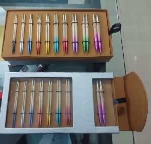 Interchangeable Knitting Needles