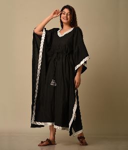 Minimal Monochrome Onyx Kaftan