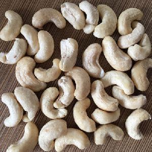 W210 Cashew Kernels