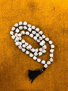 skull wreath mund mala