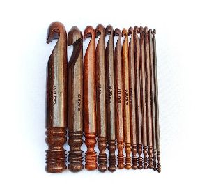 Set of 15 Yarn Crochet Hooks