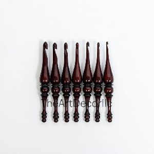 Set of 7 Yarn Crochet Hooks