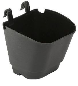 plastic nursery pots