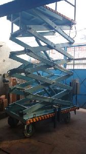 Mobile Scissor Lift