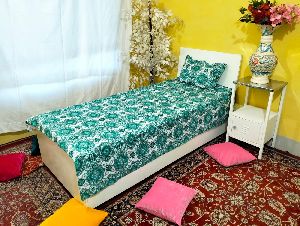 Green White Single Bed Sheet