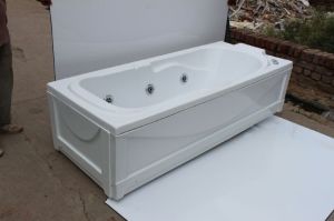 6 by 2.5 feet Jacuzzi Bathtub