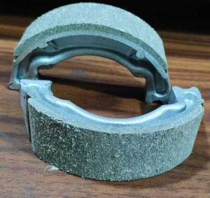 HONDA-CD- DELUXE BRAKE SHOE