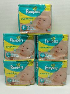Pampers Swaddlers Diapers Newborn (Up to 10 lbs) 20 Count