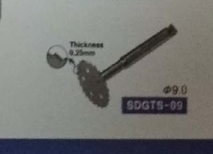 Sawfor dental ridge splitting