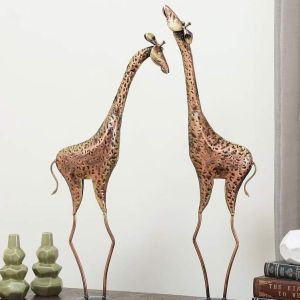 Metal Standing Giraffe Statue
